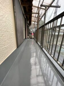 枚方市にて雨漏り修理　ベランダ防水　完工